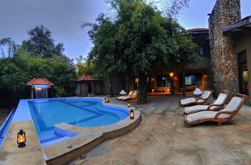 Kings Lodge Bandhavgarh by Pugdundee Safaris