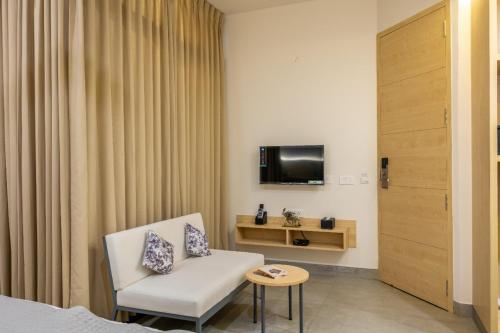 Iris Suites ( A Unit Of Grand International)