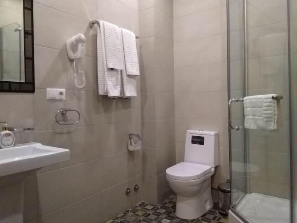 Eleon Boutique Hotel