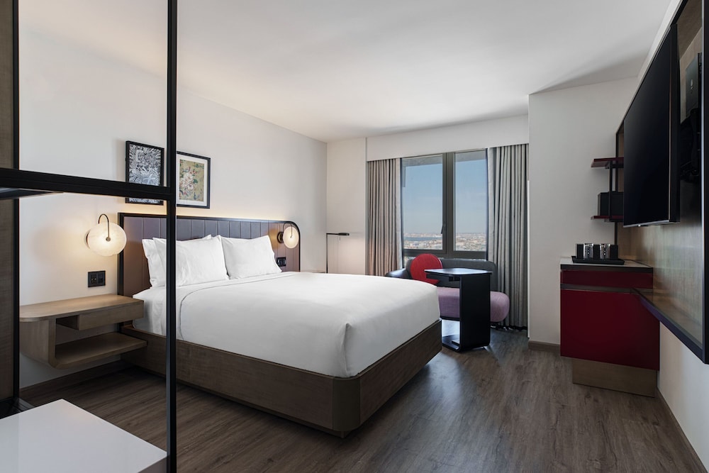 Renaissance New York Flushing Hotel at Tangram