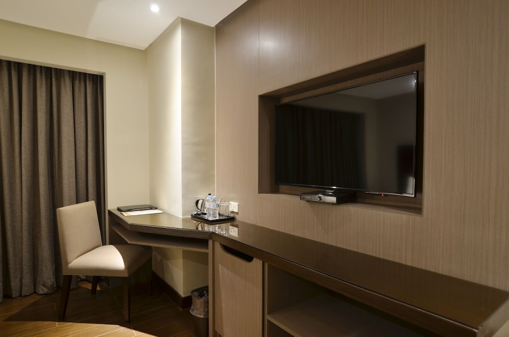 Pearl Garden Hotel