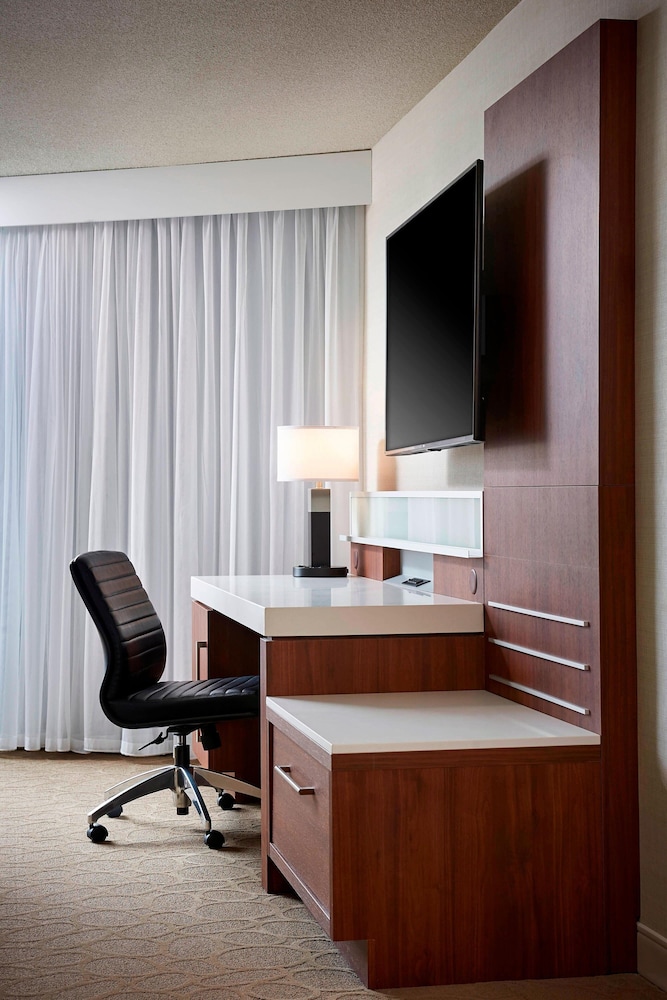 Delta Hotels by Marriott Toronto Mississauga
