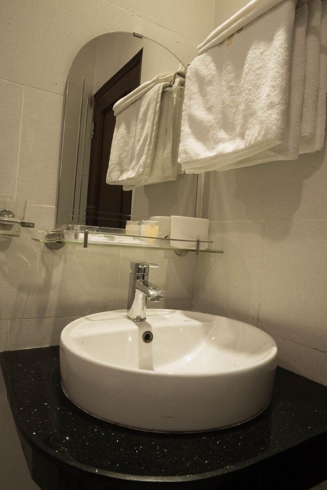Kim Long Chau Hotel