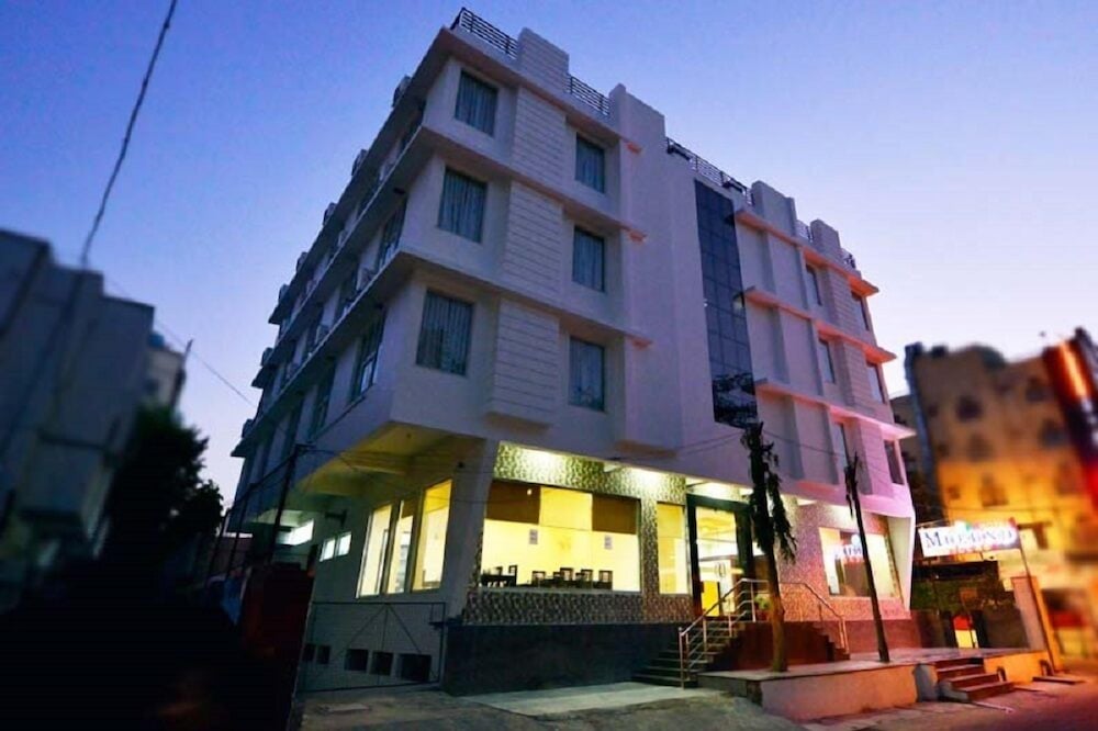 Mukund Villas - Urban Boutique Resort