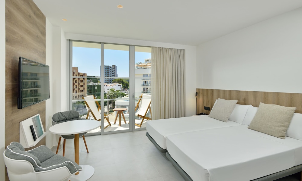 INNSiDE by Meliá Calviá Beach