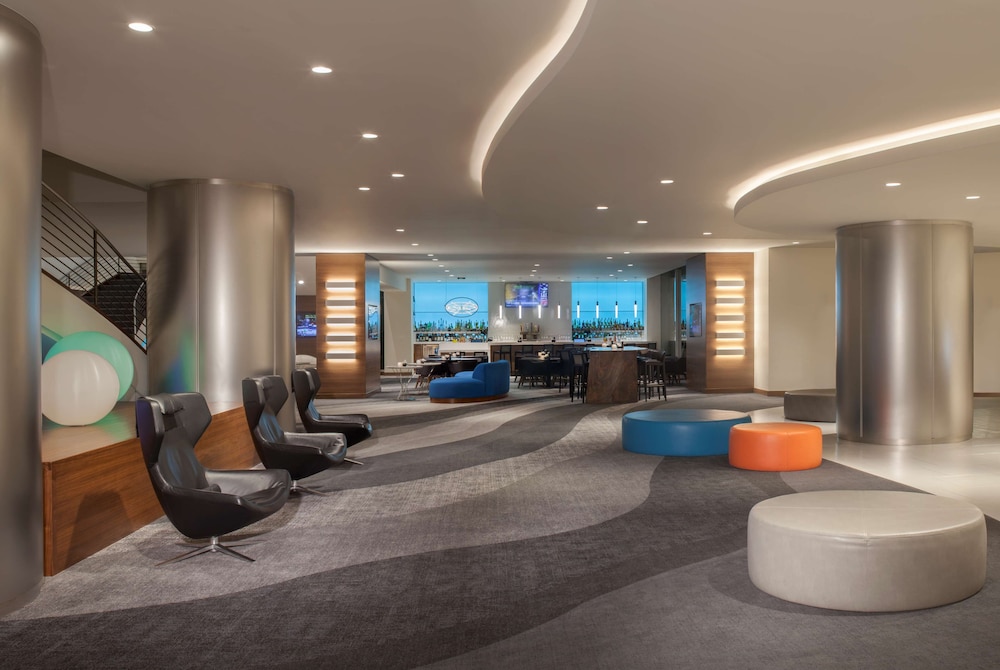 Hyatt Regency Los Angeles International Airport