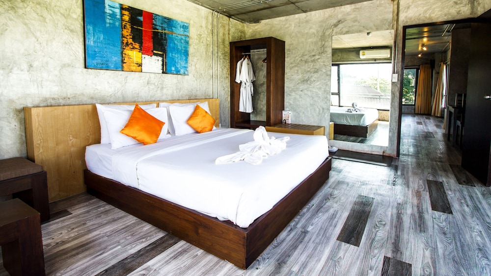 B2 Mahidol Boutique & Budget Hotel