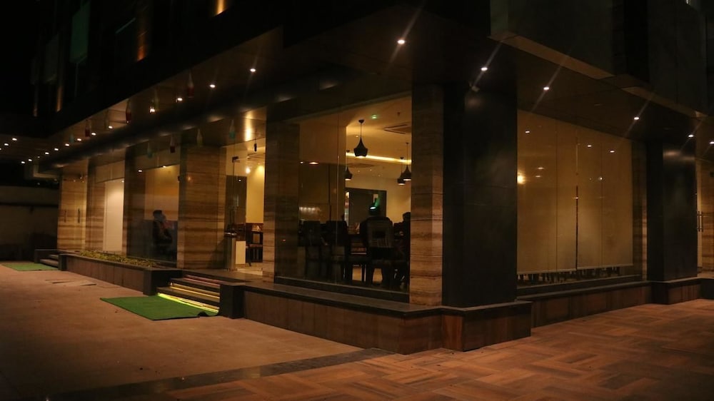 Bhagwati Park By Martand Hotel