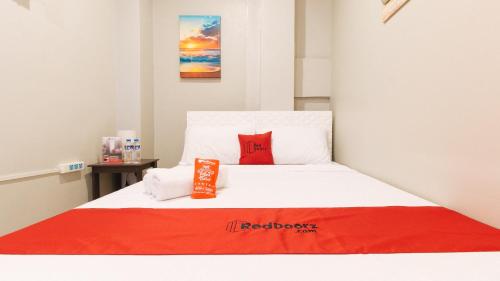 RedDoorz near Christ the King Medical Center