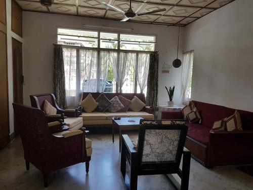 Vamoose Madhumita Homestay