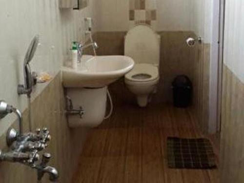 Vamoose Madhumita Homestay