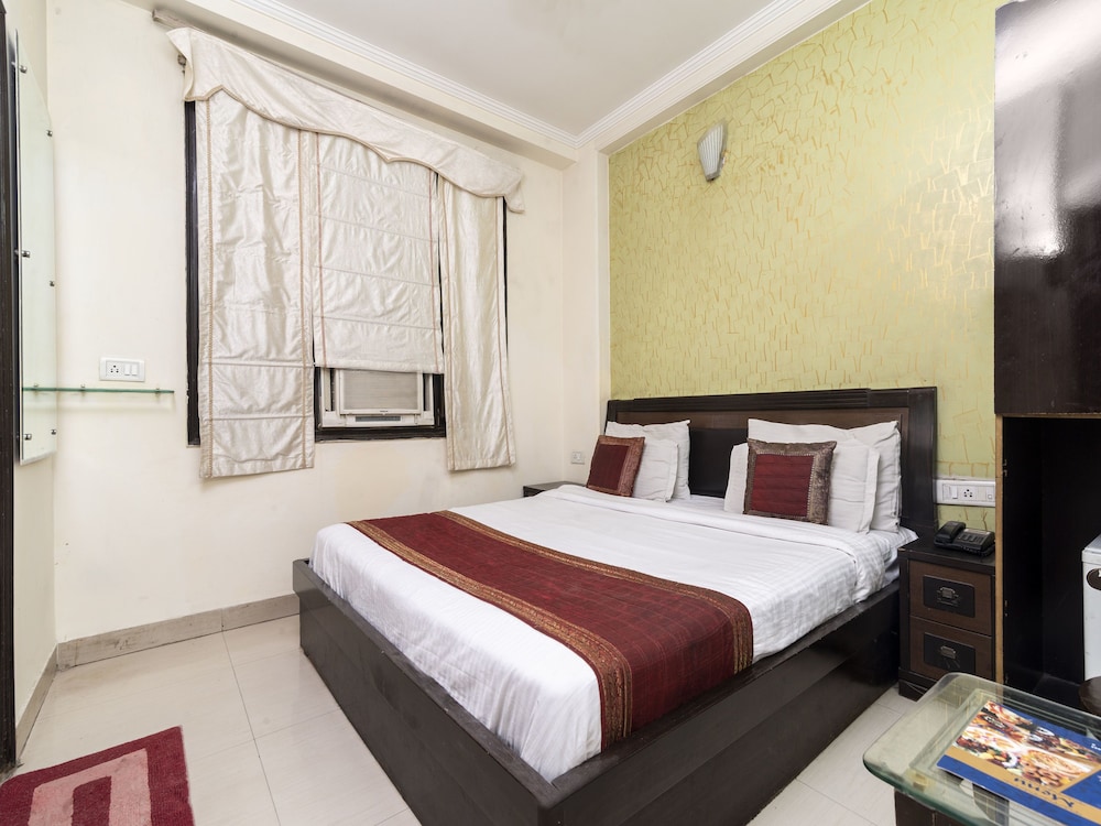 Hotel Shimla Heritage ( Near BLK Hospital)